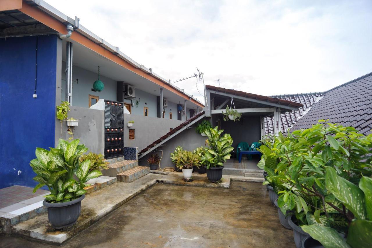 Hotel Reddoorz Syariah Near Rs Advent Bandar Lampung Exteriér fotografie