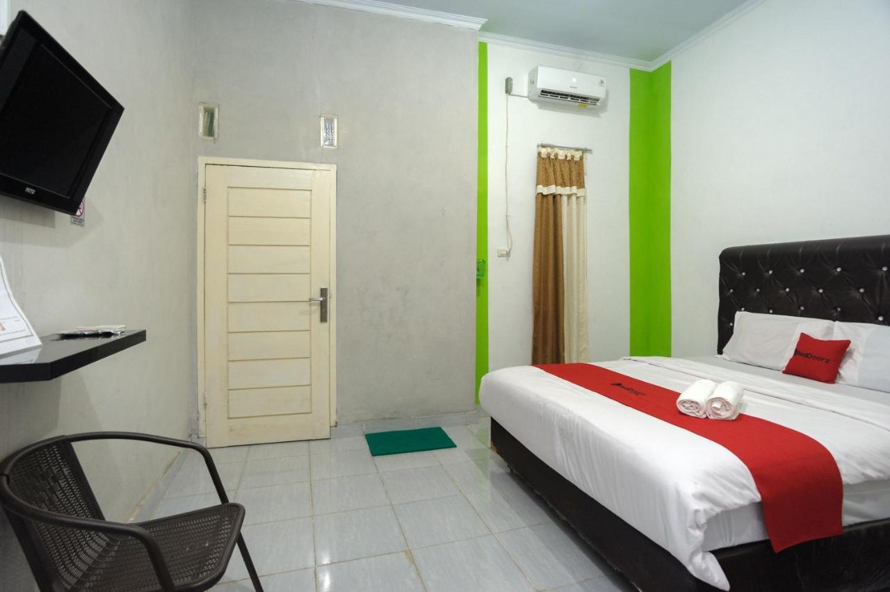 Hotel Reddoorz Syariah Near Rs Advent Bandar Lampung Exteriér fotografie