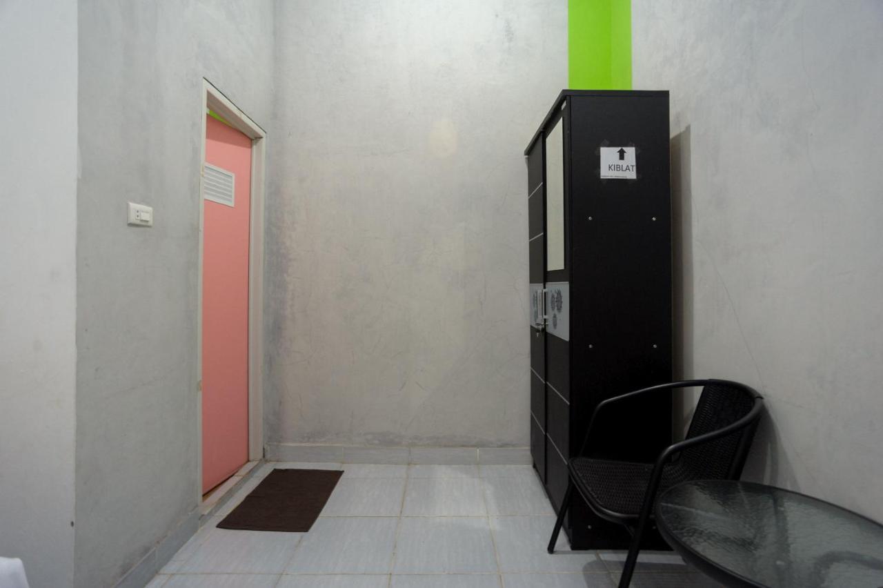 Hotel Reddoorz Syariah Near Rs Advent Bandar Lampung Exteriér fotografie